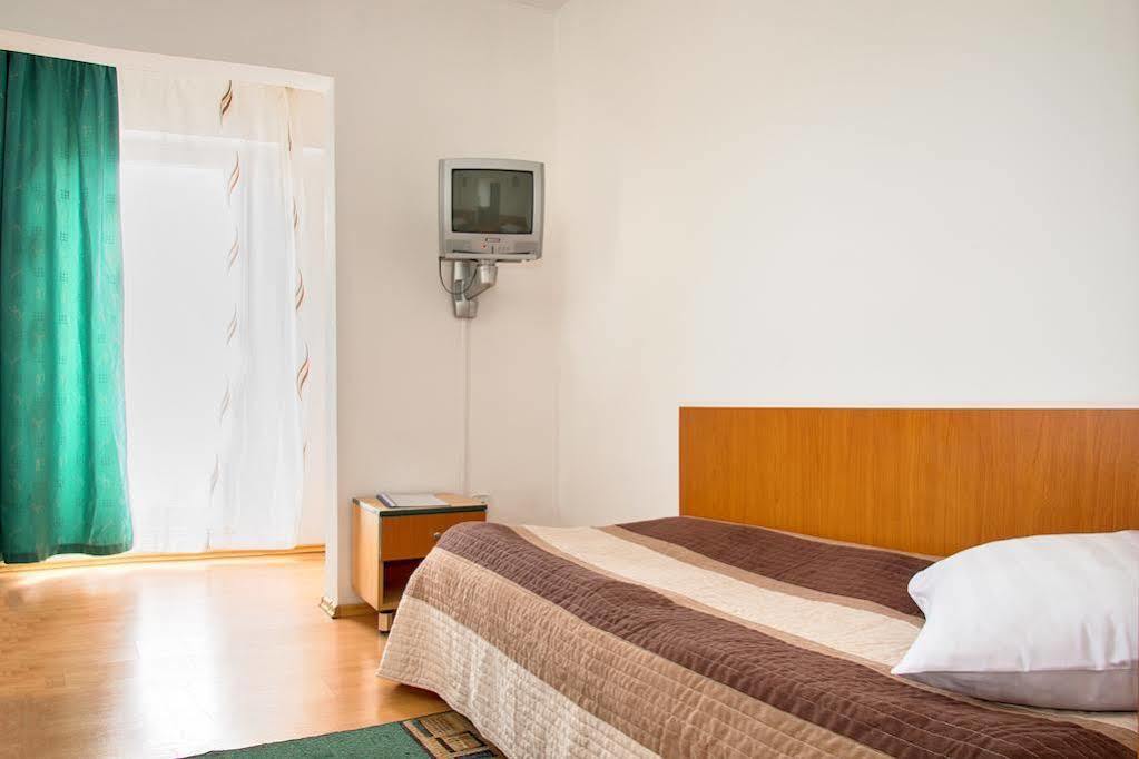 Hotel Beta Cluj-Napoca Esterno foto